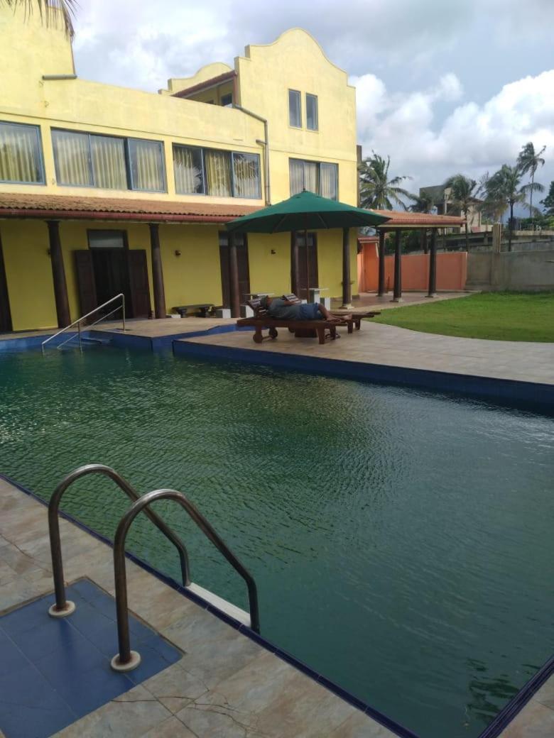 Olivia Bungalow Wattala Exterior photo