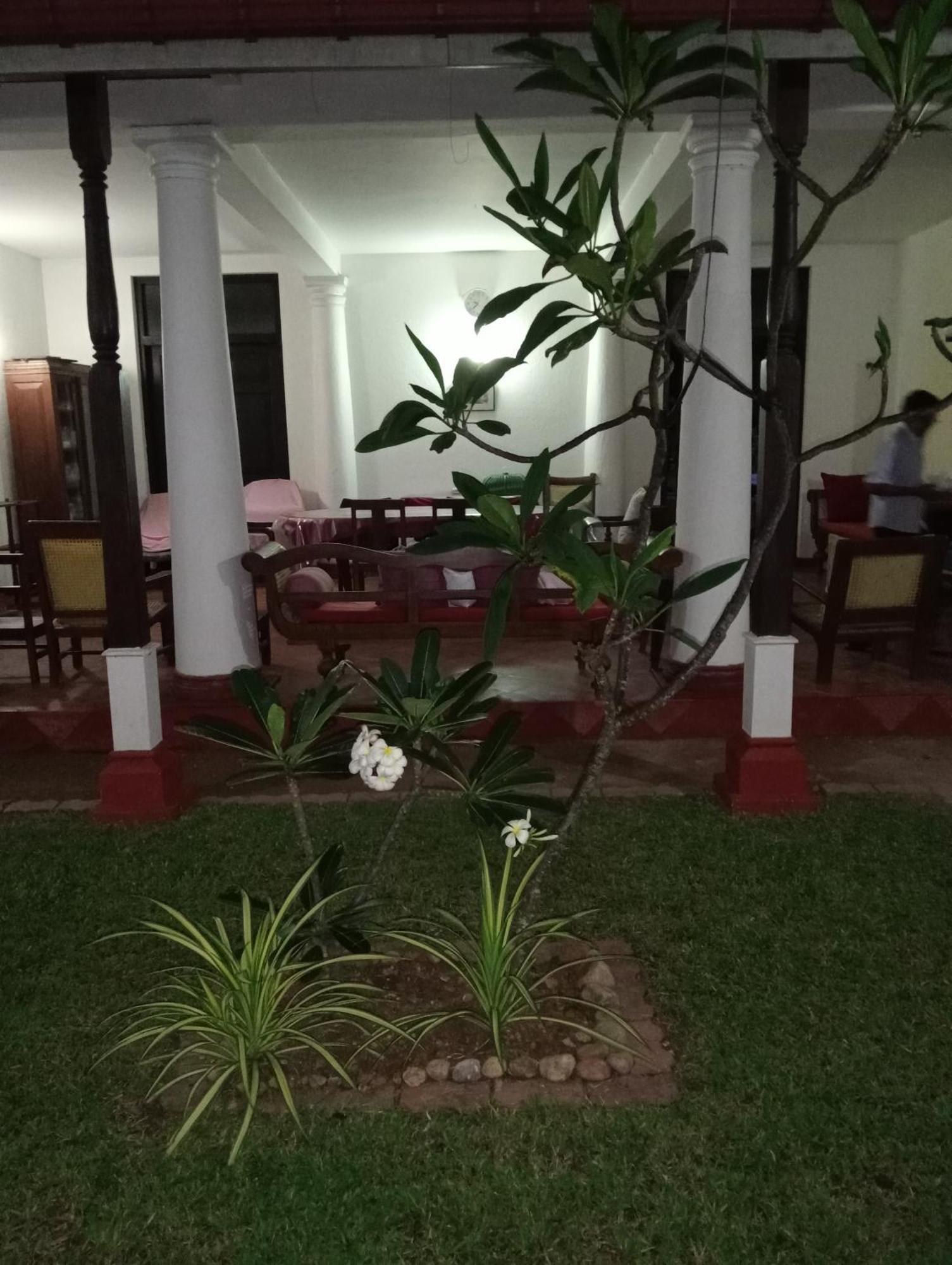 Olivia Bungalow Wattala Exterior photo